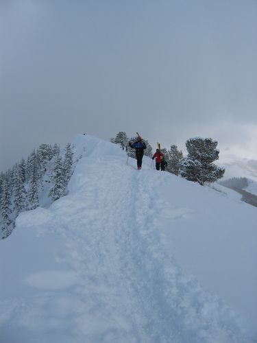 Hiking to Puma Bowl