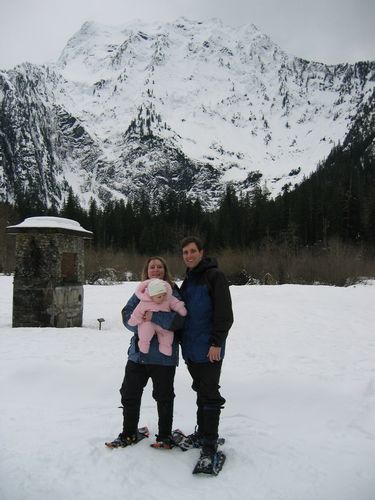Family Snowshoe