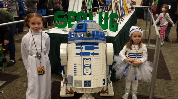 Lego R2-D2
