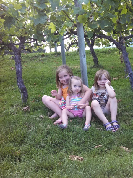 Vineyard Girls