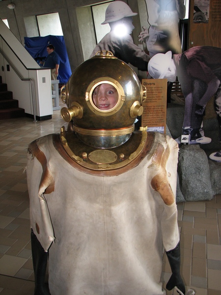 Dam Diver