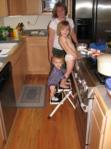 Kitchen Girls
