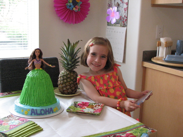 Hula Birthday Cake