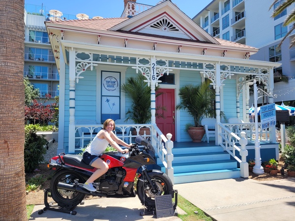 Top Gun House